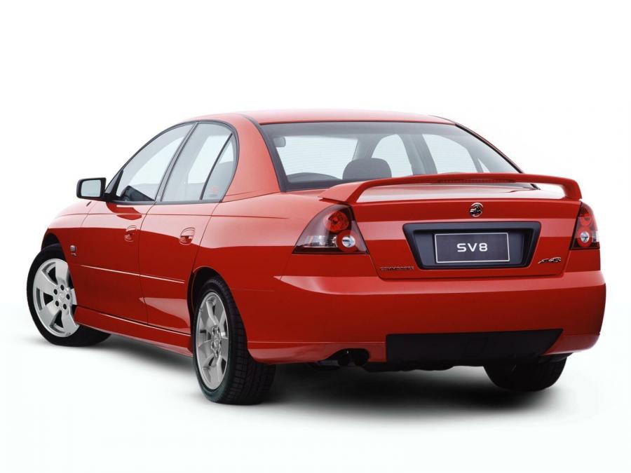  Holden Commodore SV8 2002 года  (фото 4 из 6)
